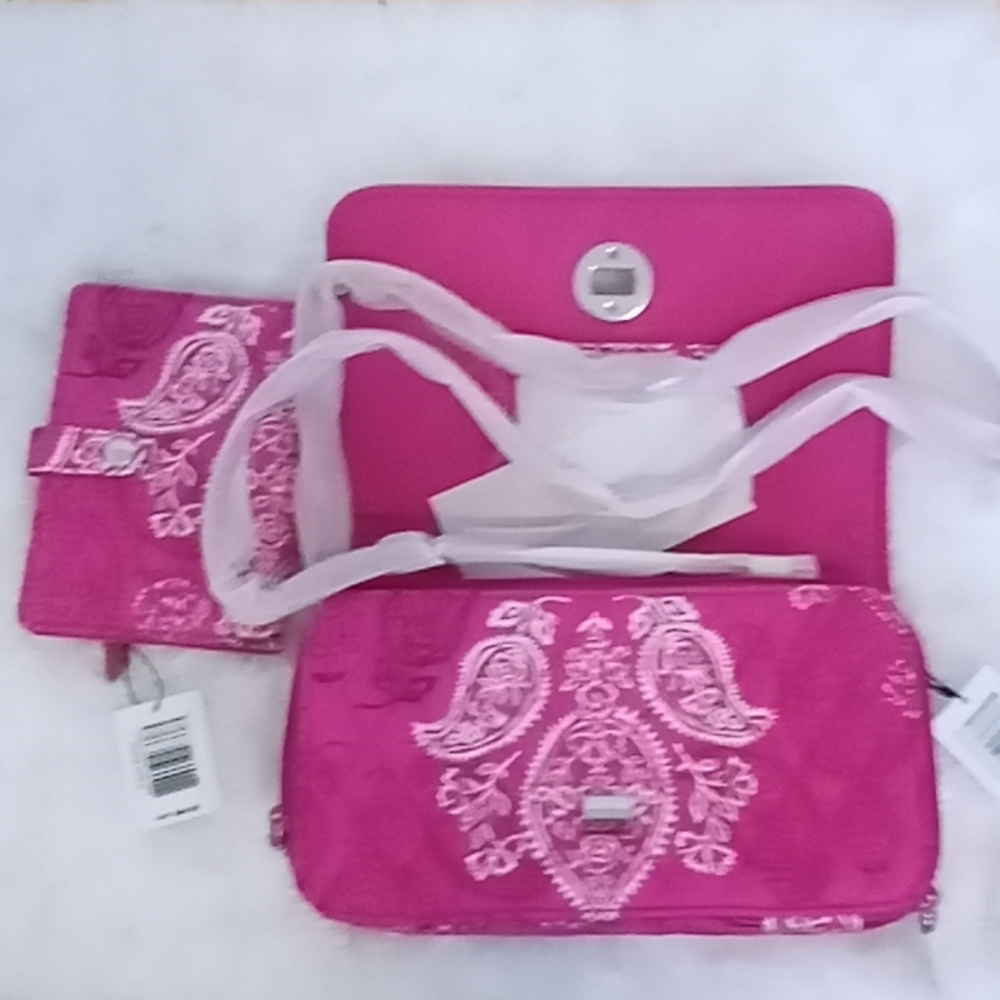 2pcVera Bradley Turnlock Crossbody w/Travel Wallet